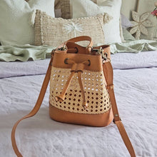 将图片加载到图库查看器,Mini Laura Bag