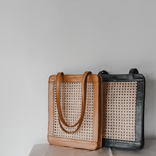 将图片加载到图库查看器,Hazel Tote