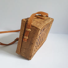 将图片加载到图库查看器,Mini Box Bag