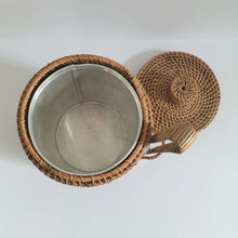 将图片加载到图库查看器,Rattan Ice Bucket