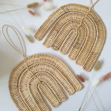 将图片加载到图库查看器,Natural Rainbow Wall Hanging