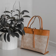 将图片加载到图库查看器,Mia Bag