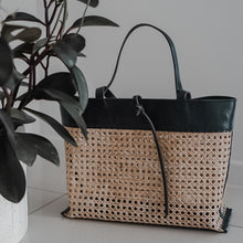 将图片加载到图库查看器,Mia Bag