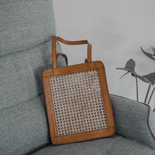 将图片加载到图库查看器,Hazel Tote