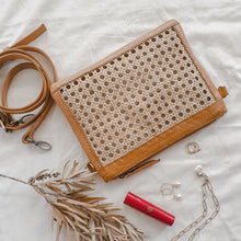 将图片加载到图库查看器,Erin Crossbody Bag