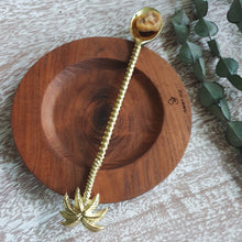 将图片加载到图库查看器,Brass Cocktail Spoon