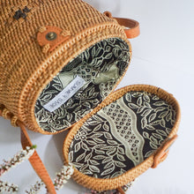 将图片加载到图库查看器,Nora Bag
