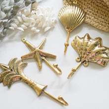 将图片加载到图库查看器,Brass Vintage Hook