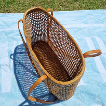 将图片加载到图库查看器,Kalie Bag