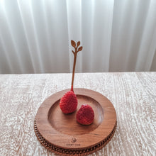 将图片加载到图库查看器,Brass Leaf Cutlery