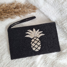 将图片加载到图库查看器,Hand-beaded Pineapple Coin Purse