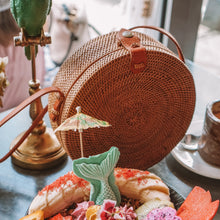 将图片加载到图库查看器,Bali Round Bag