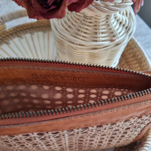 将图片加载到图库查看器,Erin Crossbody Bag