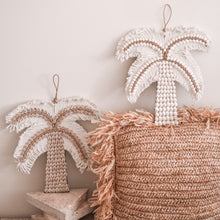 将图片加载到图库查看器,Nunu Palm Tree Hanging
