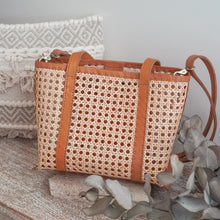 将图片加载到图库查看器,Mini Stella Bag