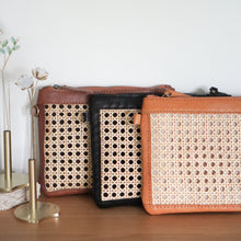 将图片加载到图库查看器,Erin Crossbody Bag