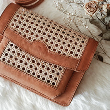 将图片加载到图库查看器,Jane Bag