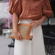 将图片加载到图库查看器,Erin Crossbody Bag