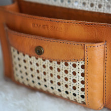 将图片加载到图库查看器,Jane Bag