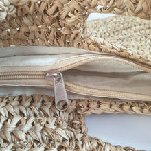 画像をギャラリービューアに読み込む, Raffia Pompom Bag
