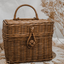 将图片加载到图库查看器，Kobu Rattan Basket
