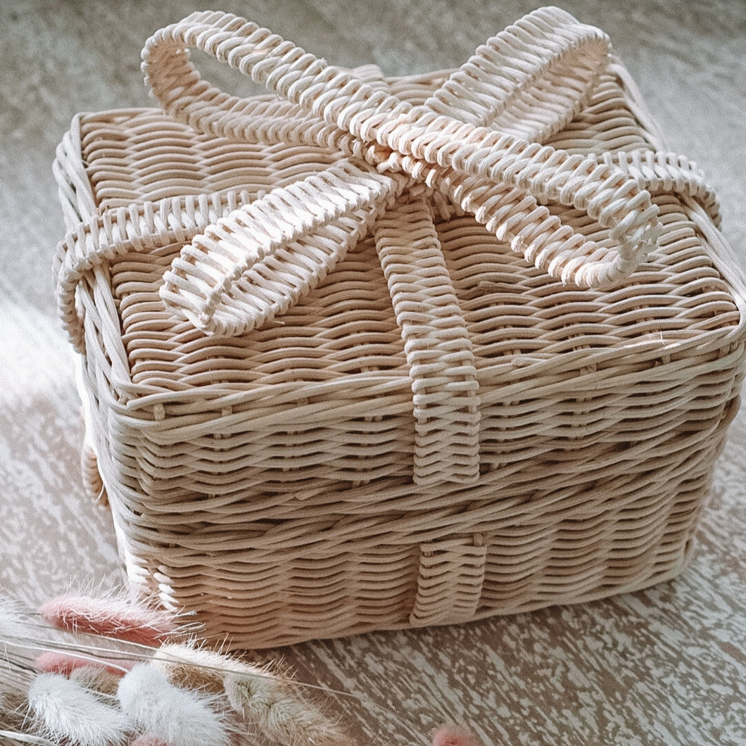 Rattan Bow Basket