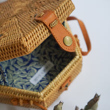 이미지를 갤러리 뷰어에 로드 , Camila Bag

