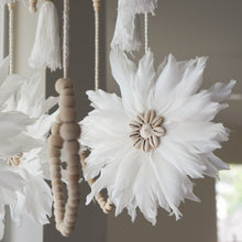 이미지를 갤러리 뷰어에 로드 , Lily Feather Hanging Mobile
