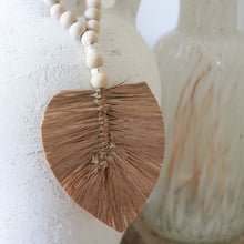 将图片加载到图库查看器，Bonu Wooden beads Hanging
