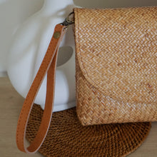 画像をギャラリービューアに読み込む, Habana Clutch Bag
