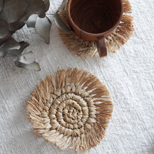 将图片加载到图库查看器，Raffia Placemat and Coaster
